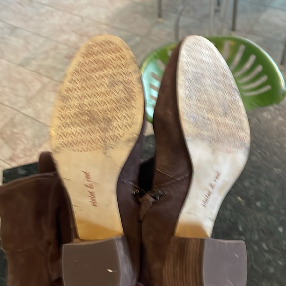 Violet and Red women’s boots, size 8.5 - Picture 6 of 7